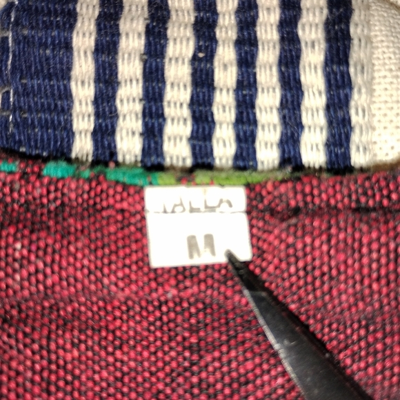 VIBRANT WOVEN MEXICAN TUNIC - Picture 2 of 7